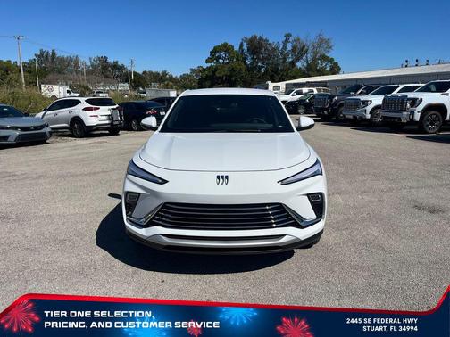 Summit White 2026 Buick Envista Preferred FWD