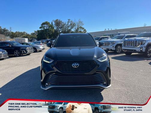 2022 Toyota Highlander XSE