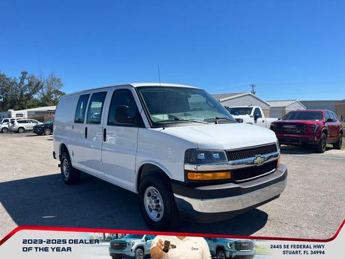 2024 Chevrolet Express 2500 RWD 2500 Regular Wheelbase WT