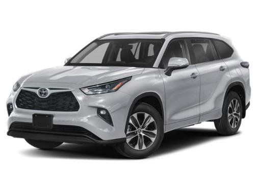 Celestial Silver Metallic 2023 Toyota Highlander XLE