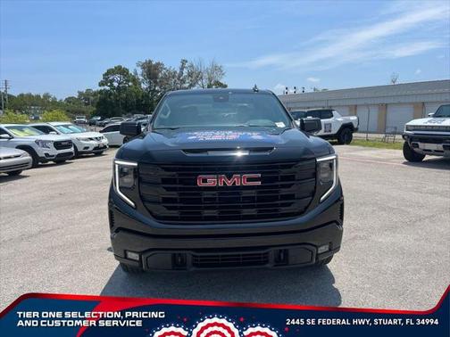 2025 GMC Sierra 1500 Elevation