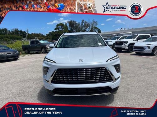 iridescent white tricoat 2026 Buick Enclave Avenir FWD
