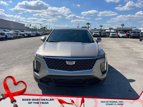 2024 Cadillac XT4 Luxury