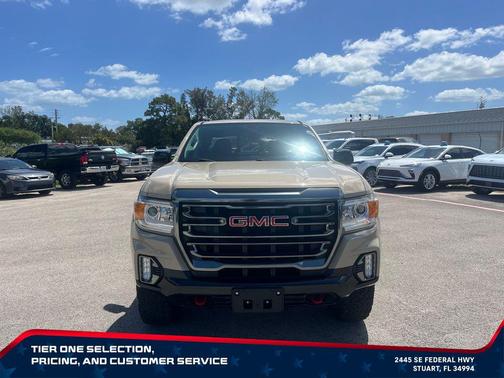 Desert Sand Metallic 2022 GMC Canyon AT4