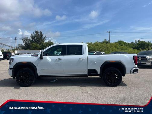 Glacier White Tricoat 2026 GMC Sierra 2500 Denali