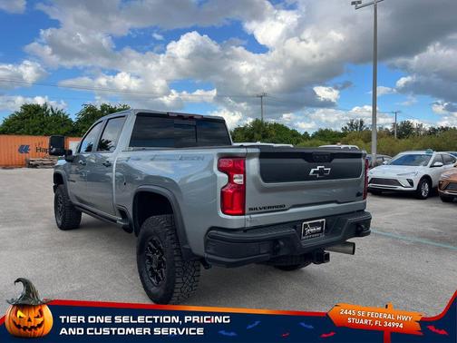 2024 Chevrolet Silverado 2500 4WD Crew Cab Standard Bed ZR2
