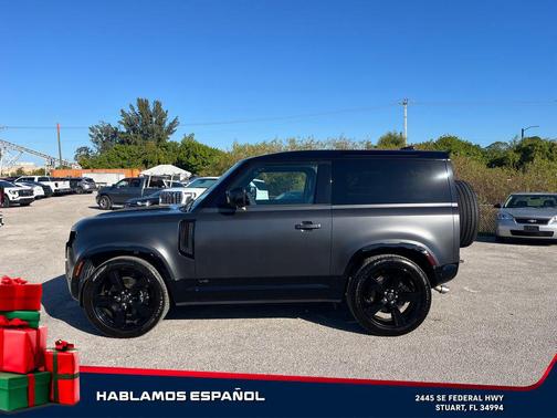 2023 Land Rover Defender 90 Carpathian Edition