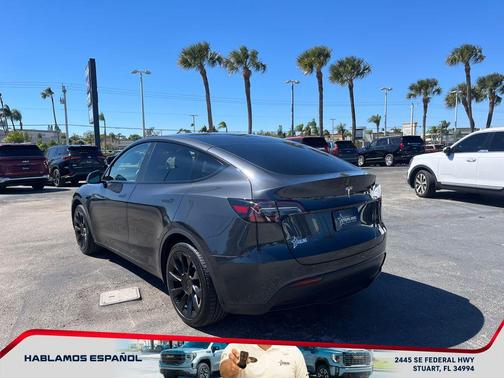 2024 Tesla Model Y Long Range Single Motor Rear-Wheel Drive