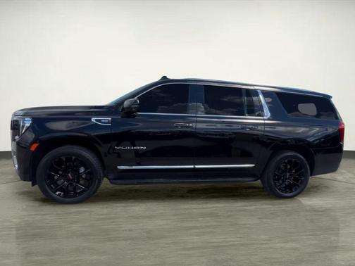 2022 GMC Yukon XL SLT