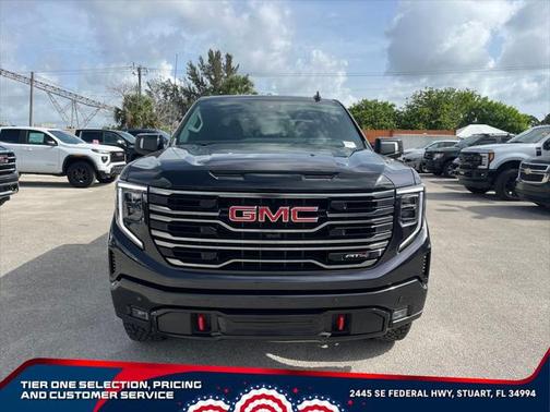 2025 GMC Sierra 1500 AT4