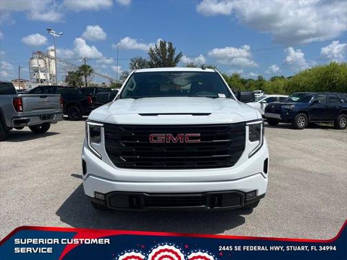 2025 GMC Sierra 1500 Elevation