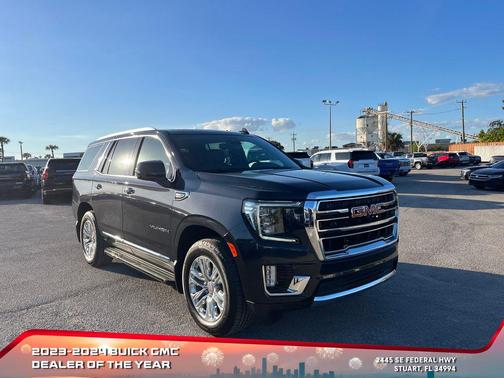2023 GMC Yukon SLT