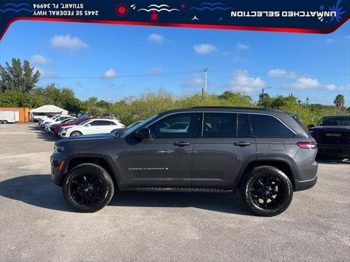 2024 Jeep Grand Cherokee Laredo