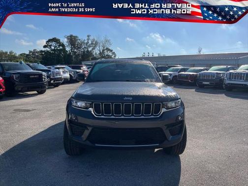 2024 Jeep Grand Cherokee Laredo
