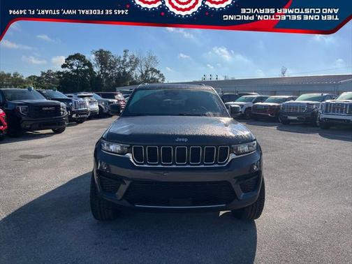 2024 Jeep Grand Cherokee Laredo