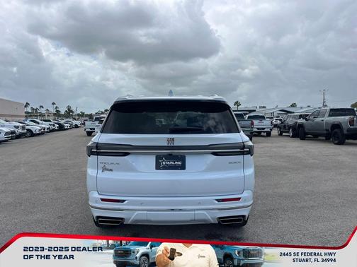 iridescent white tricoat 2026 Buick Enclave Avenir FWD