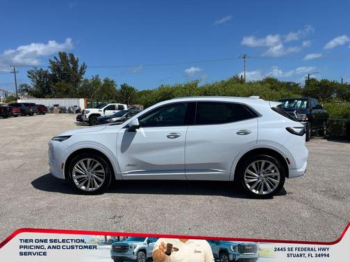 Iridescent White Tricoat 2026 Buick Envision Avenir AWD