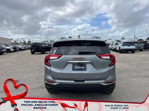 2023 GMC Terrain AWD AT4