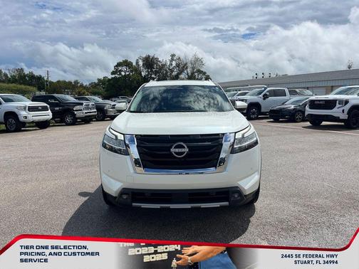 Pearl White Tricoat 2022 Nissan Pathfinder Platinum 2WD