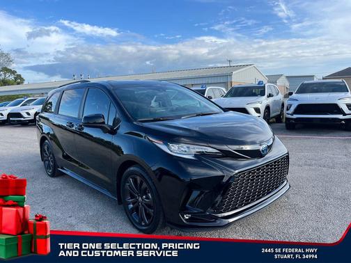 2025 Toyota Sienna XSE 7 Passenger