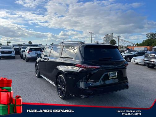 2025 Toyota Sienna XSE 7 Passenger