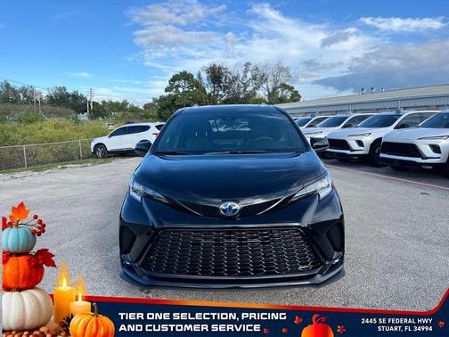 2025 Toyota Sienna XSE 7 Passenger