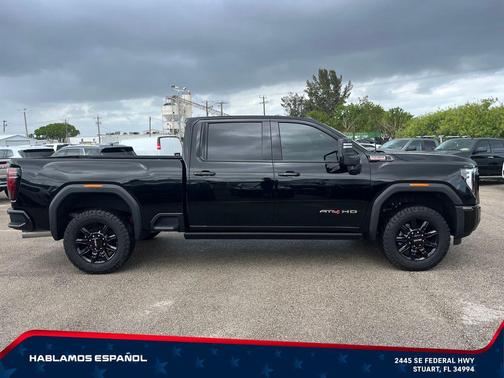 Onyx Black 2025 GMC Sierra 2500 AT4