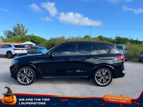 2021 BMW X5 M50i