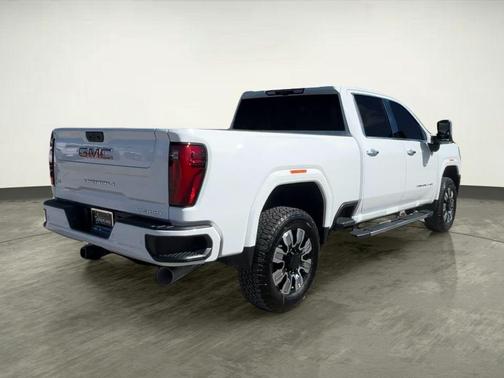 2025 GMC Sierra 3500 Denali