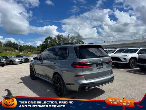 2025 BMW X7 xDrive40i