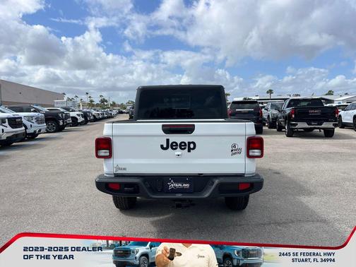 2023 Jeep Gladiator Willys 4x4