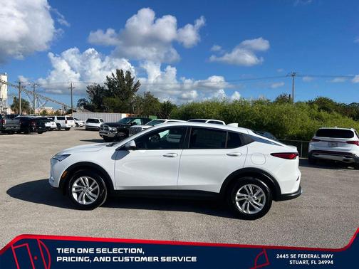 Summit White 2026 Buick Envista Preferred FWD