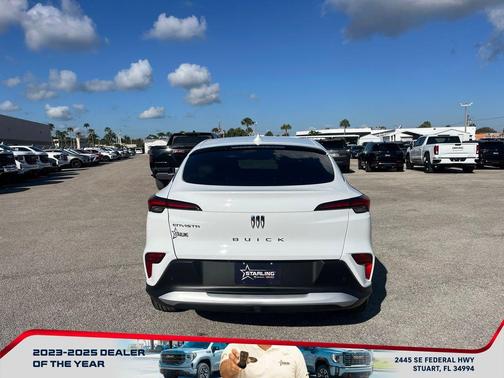 Summit White 2026 Buick Envista Preferred FWD