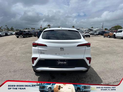 Summit White 2026 Buick Envista Preferred FWD