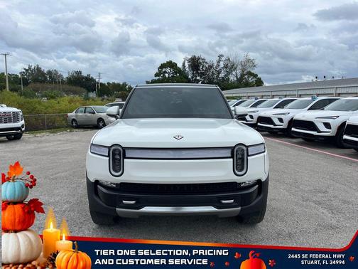 2023 Rivian R1S Adventure