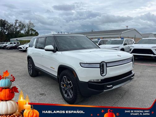 2023 Rivian R1S Adventure