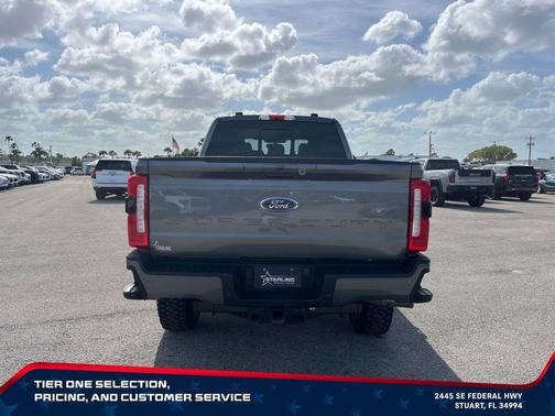 CARBONIZED GRAY 2024 Ford F-250 Lariat