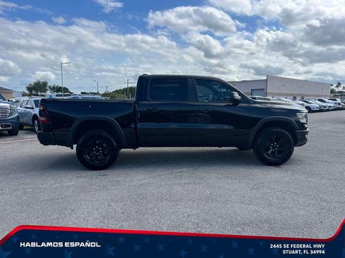 Diamond Black Crystal Pearlcoat 2023 RAM 1500 Rebel