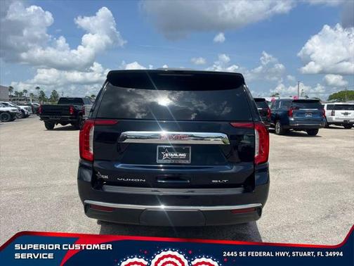 2023 GMC Yukon SLT
