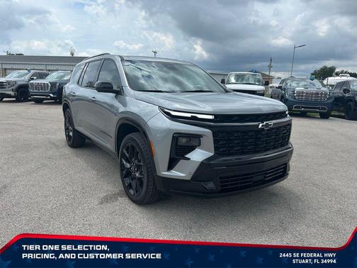 Sterling Gray Metallic 2024 Chevrolet Traverse RS