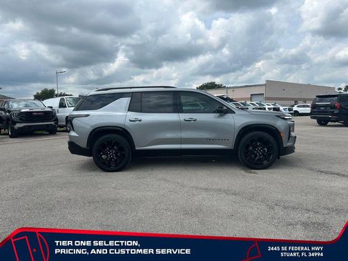 Sterling Gray Metallic 2024 Chevrolet Traverse RS