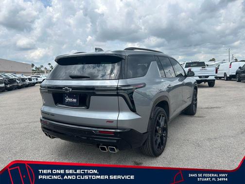 Sterling Gray Metallic 2024 Chevrolet Traverse RS