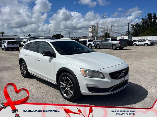2018 Volvo V60 Cross Country T5