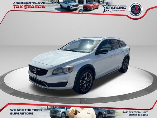 2018 Volvo V60 Cross Country T5