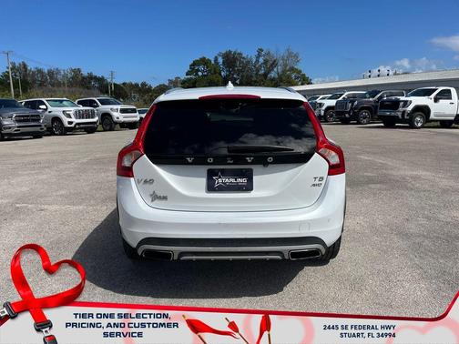 2018 Volvo V60 Cross Country T5