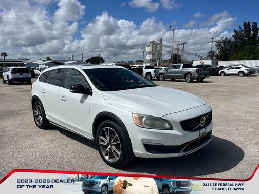 2018 Volvo V60 Cross Country T5