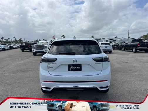 Iridescent White Tricoat 2026 Buick Envision Avenir AWD