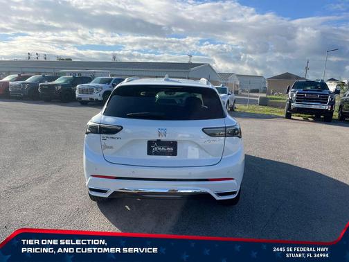 Iridescent White Tricoat 2026 Buick Envision Avenir AWD