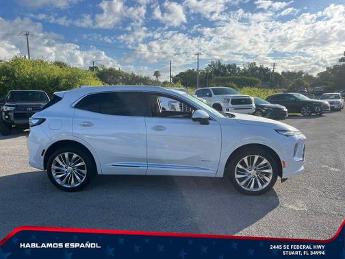 Iridescent White Tricoat 2026 Buick Envision Avenir AWD