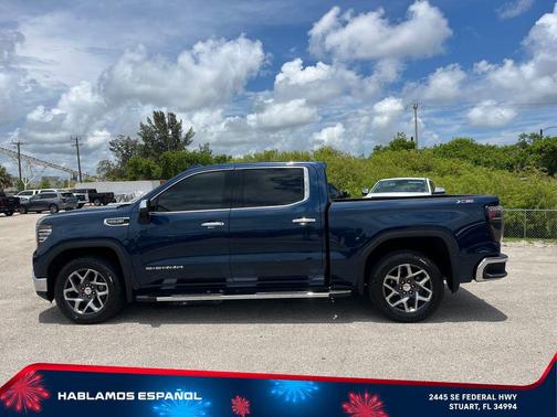 Pacific Blue Metallic 2023 GMC Sierra 1500 SLT